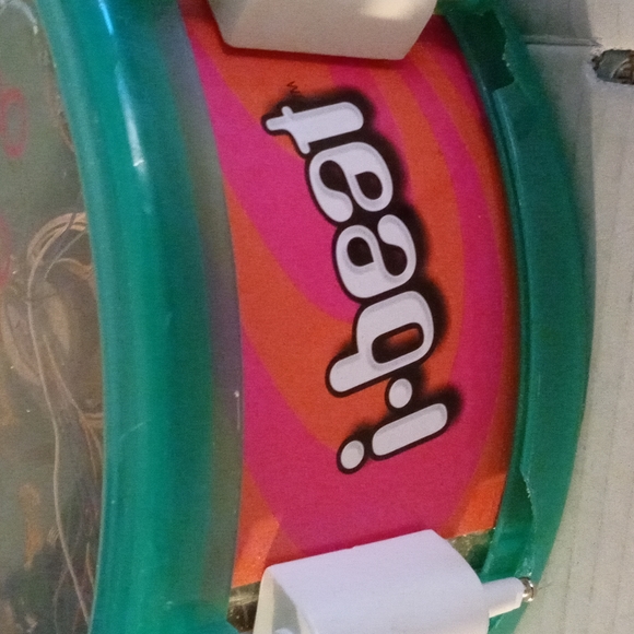 6 Piece Pretend Play Musical Instrument Set - Picture 4 of 9